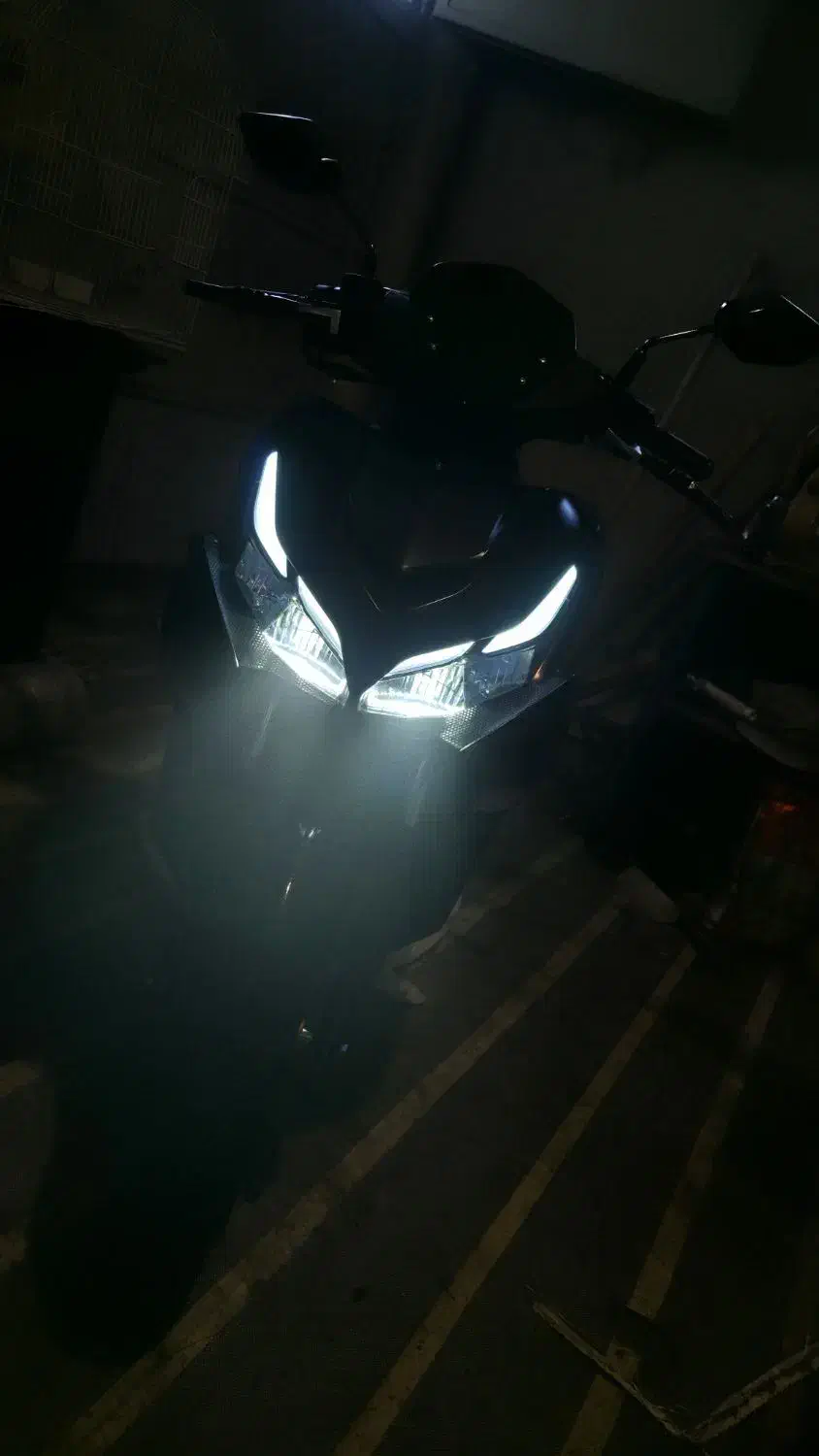 ایروکس توسن اب خنک|موتورسیکلت|خمام, |دیوار