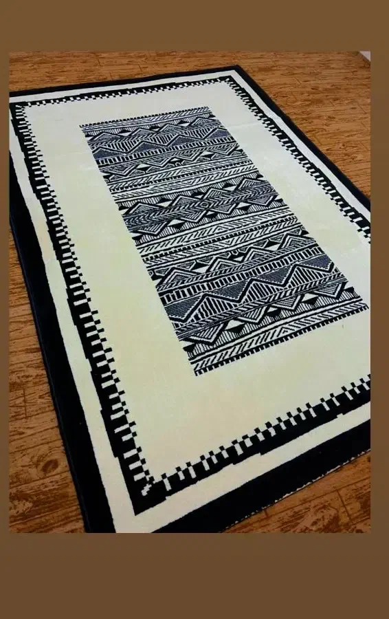 فرش|فرش|قیروکارزین, |دیوار