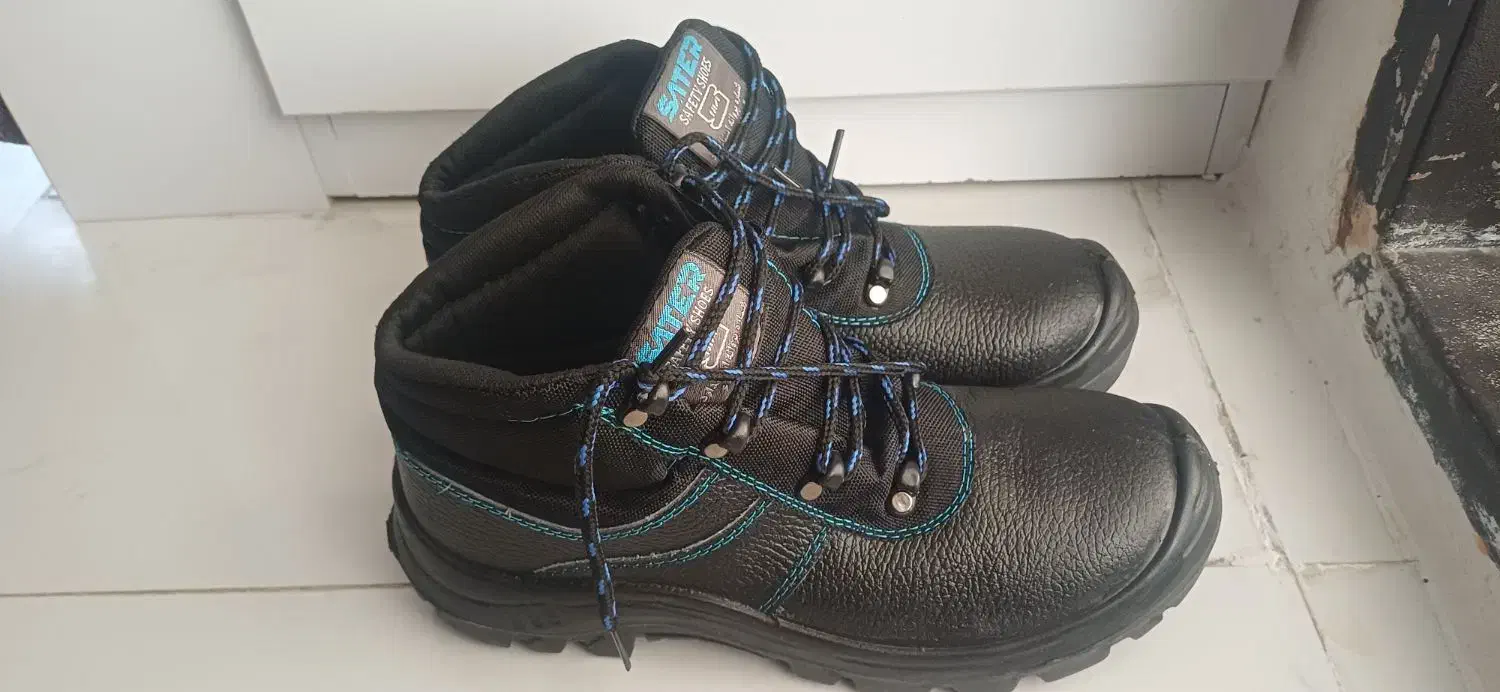 کفش کار|کیف، کفش، کمربند|بیرجند, |دیوار