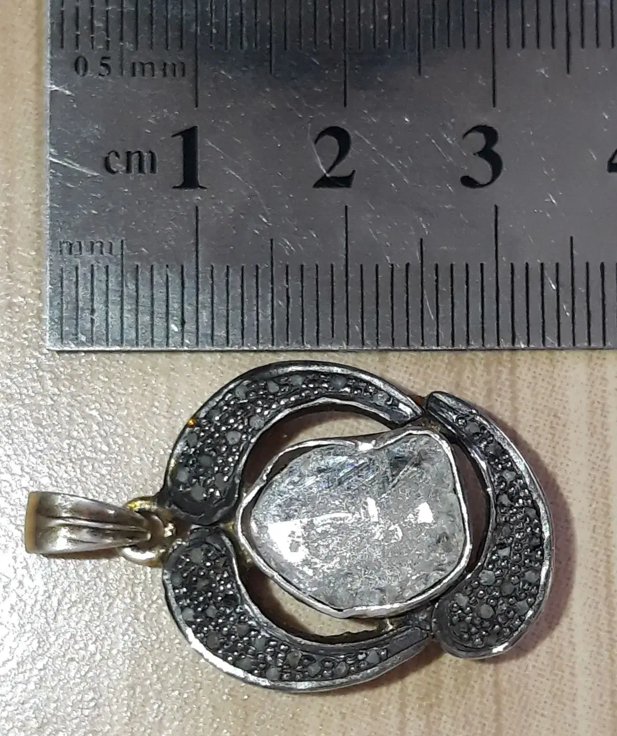 فروش گردنبند الماس قدیمی اصل ۱/۵ سانتی مطابق عکسها|جواهرات|شاهین‌شهر, فردوسی|دیوار