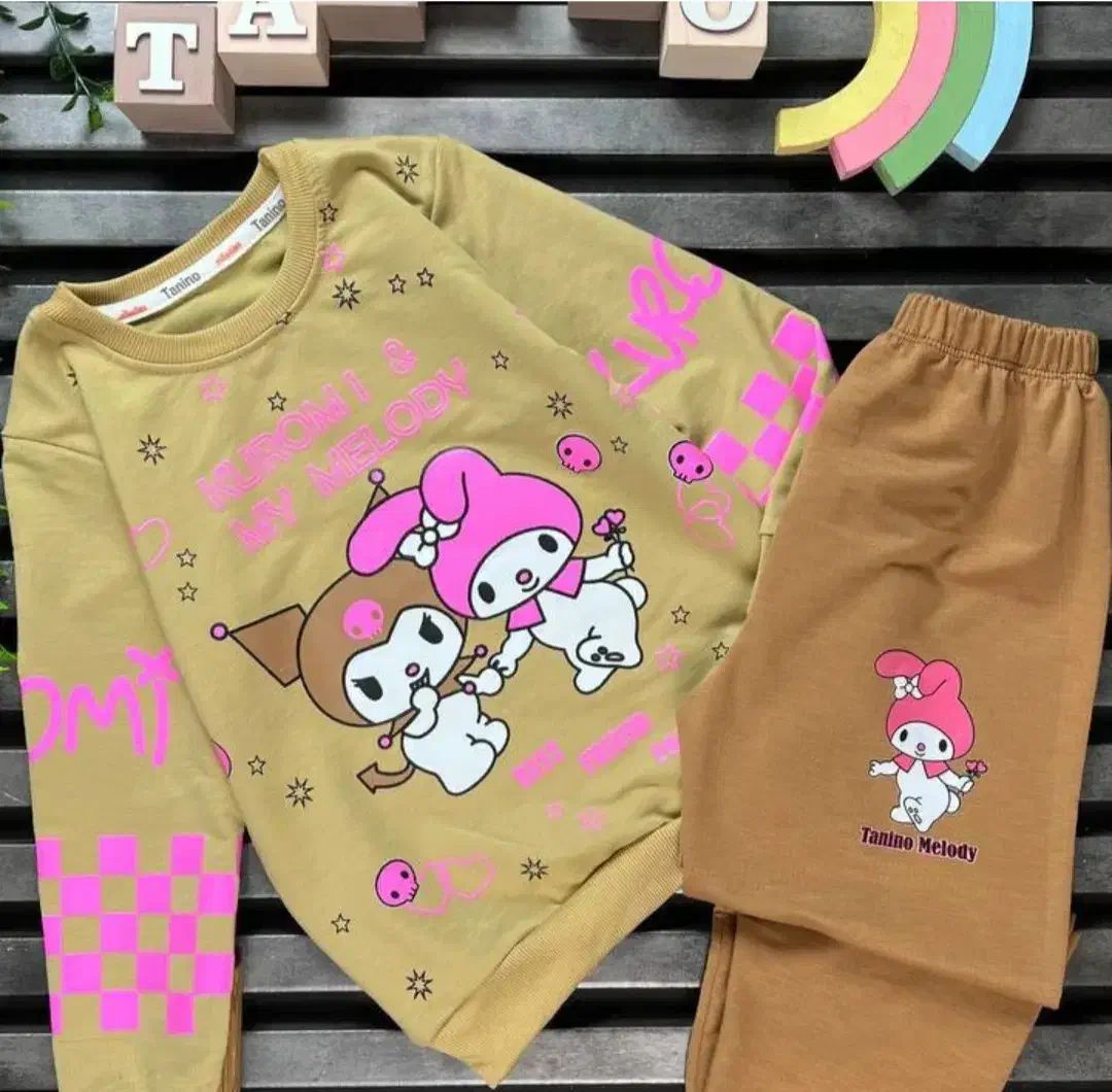 ست پاییزی بچگانه حراج ۱۹۰|کفش و لباس بچه|اهواز, پادادشهر|دیوار