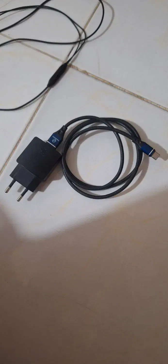 هندسفری و شارژر|لوازم جانبی موبایل و تبلت|چناران, |دیوار