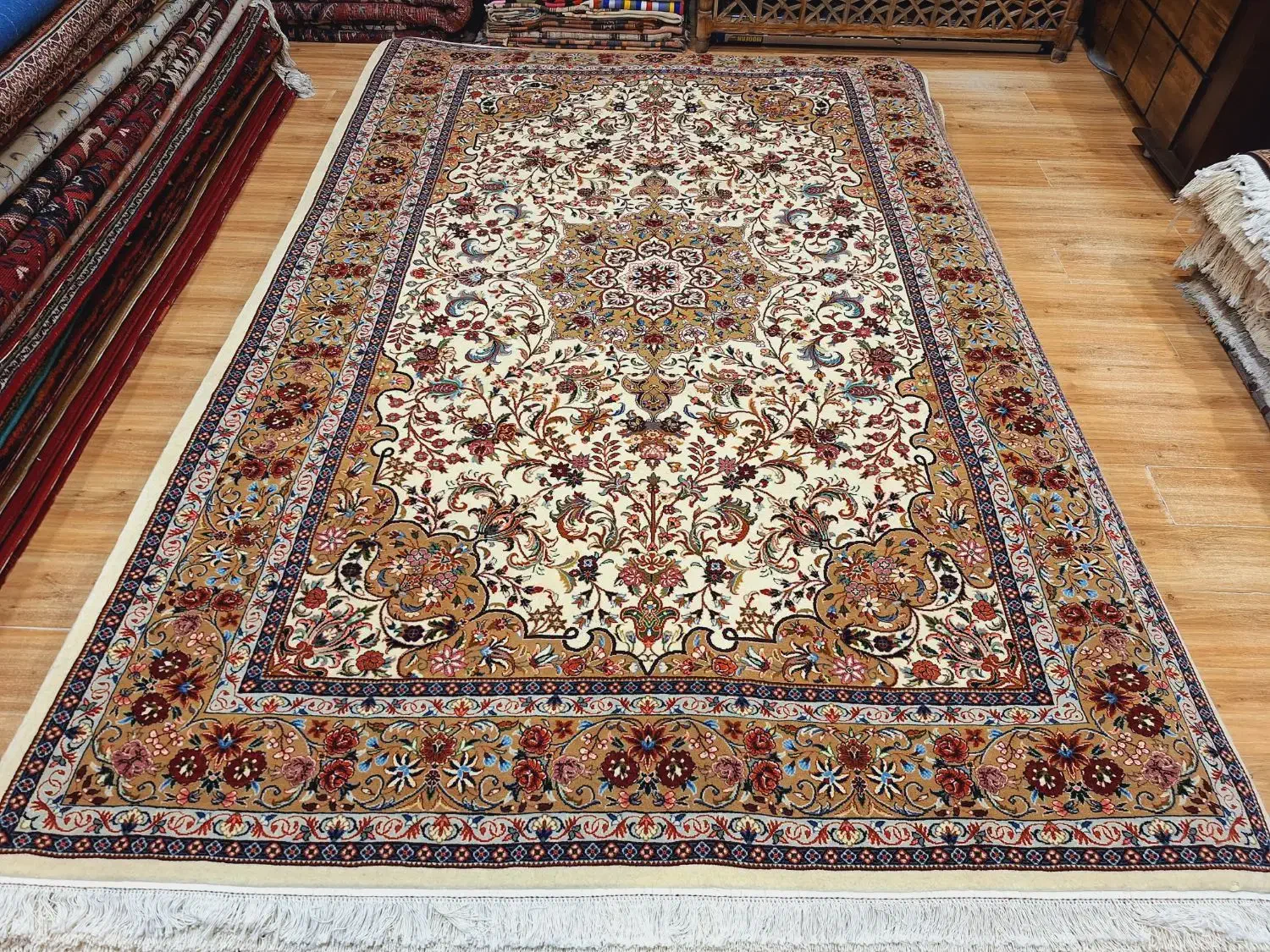 قالی ۶متری دستباف بیجار گل ابریشم|فرش|تهران, اکباتان|دیوار