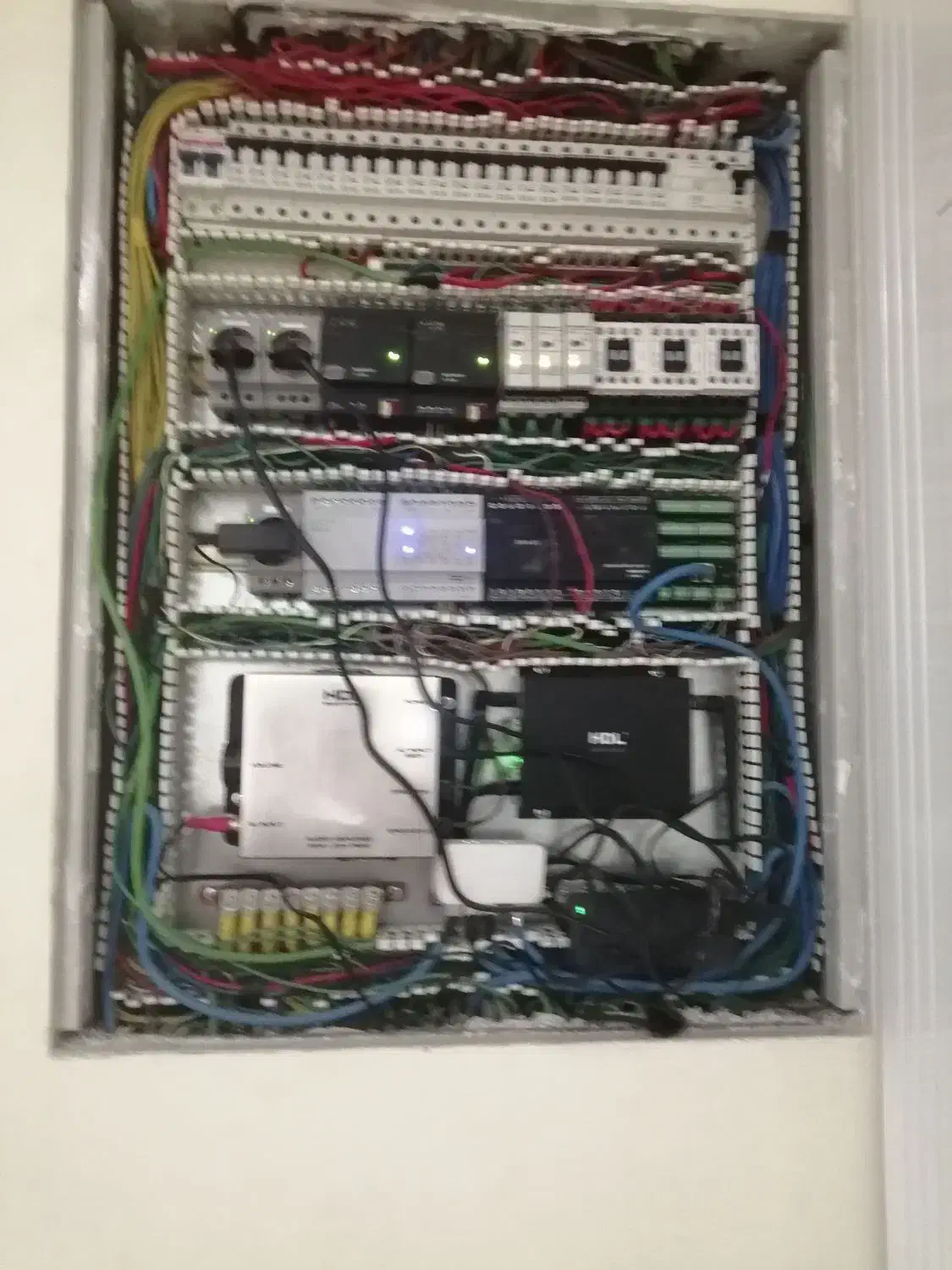 برق کاری ساختمان|خدمات پیشه و مهارت|اهواز, دانشگاه چمران|دیوار