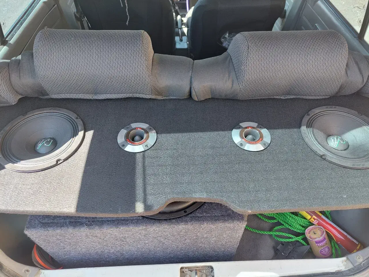 سیستم صوتی آلفارد|صوتی و تصویری|صوفیان, |دیوار