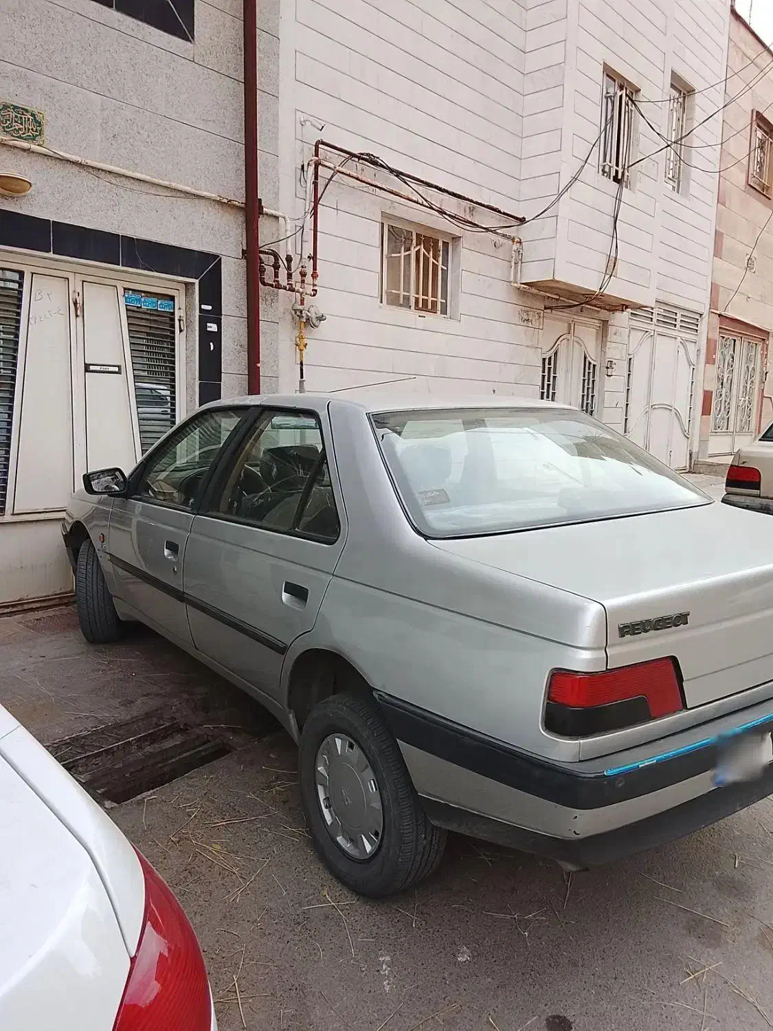 پژو 405 مدل 94|خودرو سواری و وانت|بروجرد, |دیوار