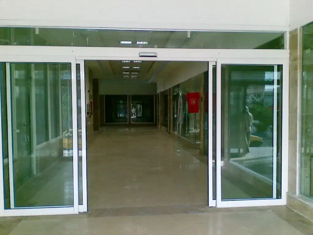 24 متر همکف  عرصه و اعیان|فروش مغازه و غرفه|تنکابن, |دیوار