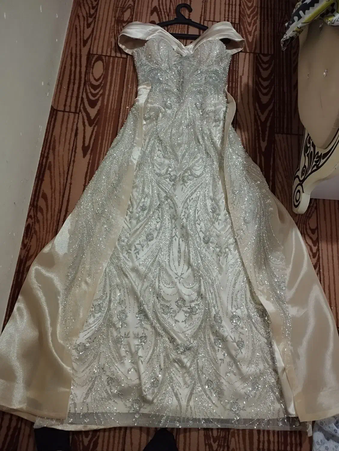 لباس مجلسی سنگ دوزی|لباس|خمینی‌شهر, |دیوار