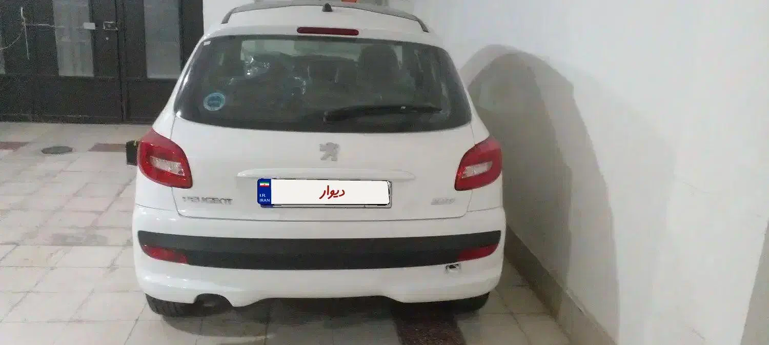 پژو 207i سفید سقف شیشه ای رینگ فولادی|خودرو سواری و وانت|بجنورد, |دیوار