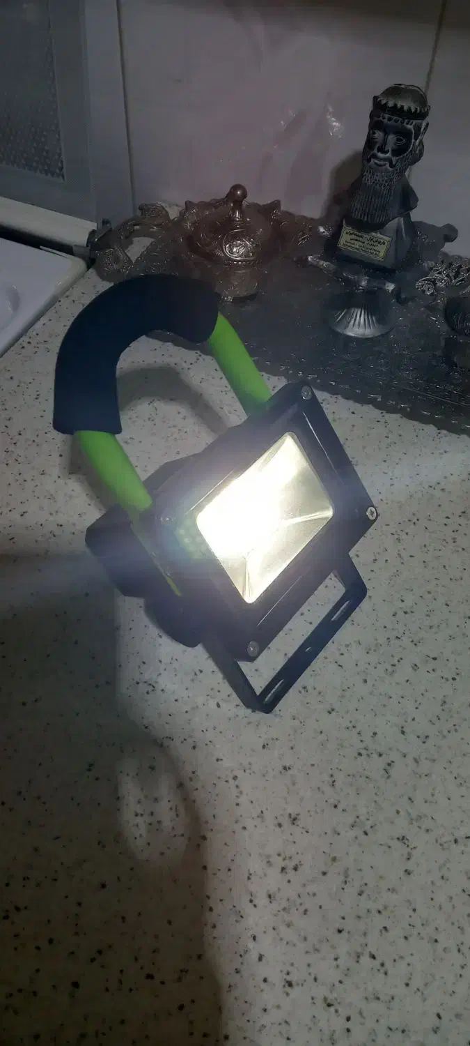 انواع چراغ قوه فقط ۳۰۰تومن، چراغ قوه های پلیسی|کوهنوردی و کمپینگ|قزوین, |دیوار