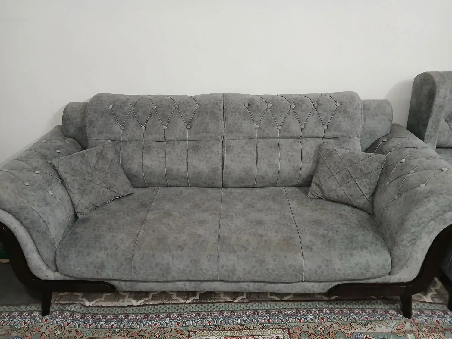 مبل|مبلمان خانگی و میز عسلی|گلبهار, شهر جدید گلبهار|دیوار