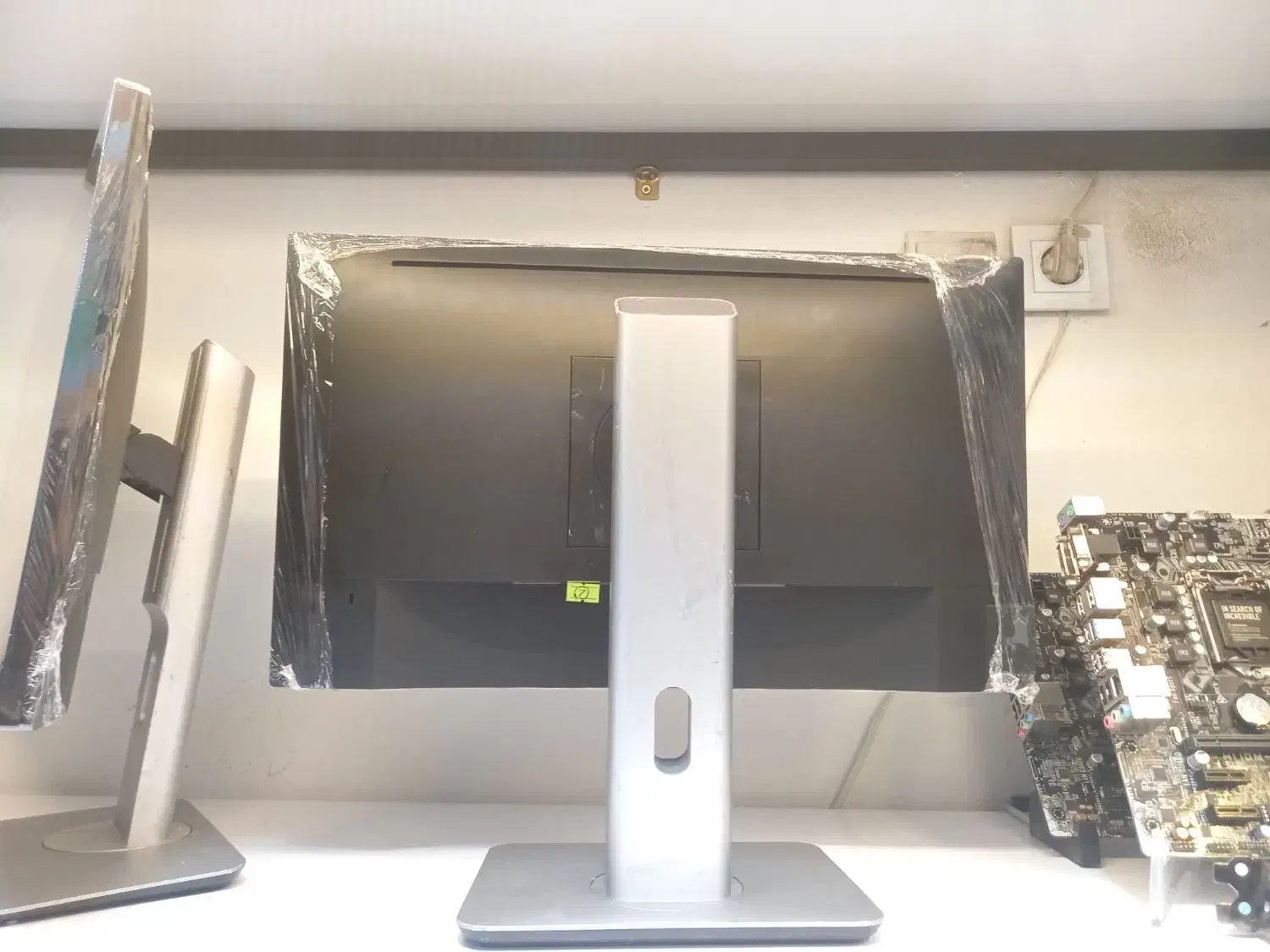 مانیتور ۲۲ اینچ دل DELL P2217H فول پورت|قطعات و لوازم جانبی رایانه|بجنورد, |دیوار