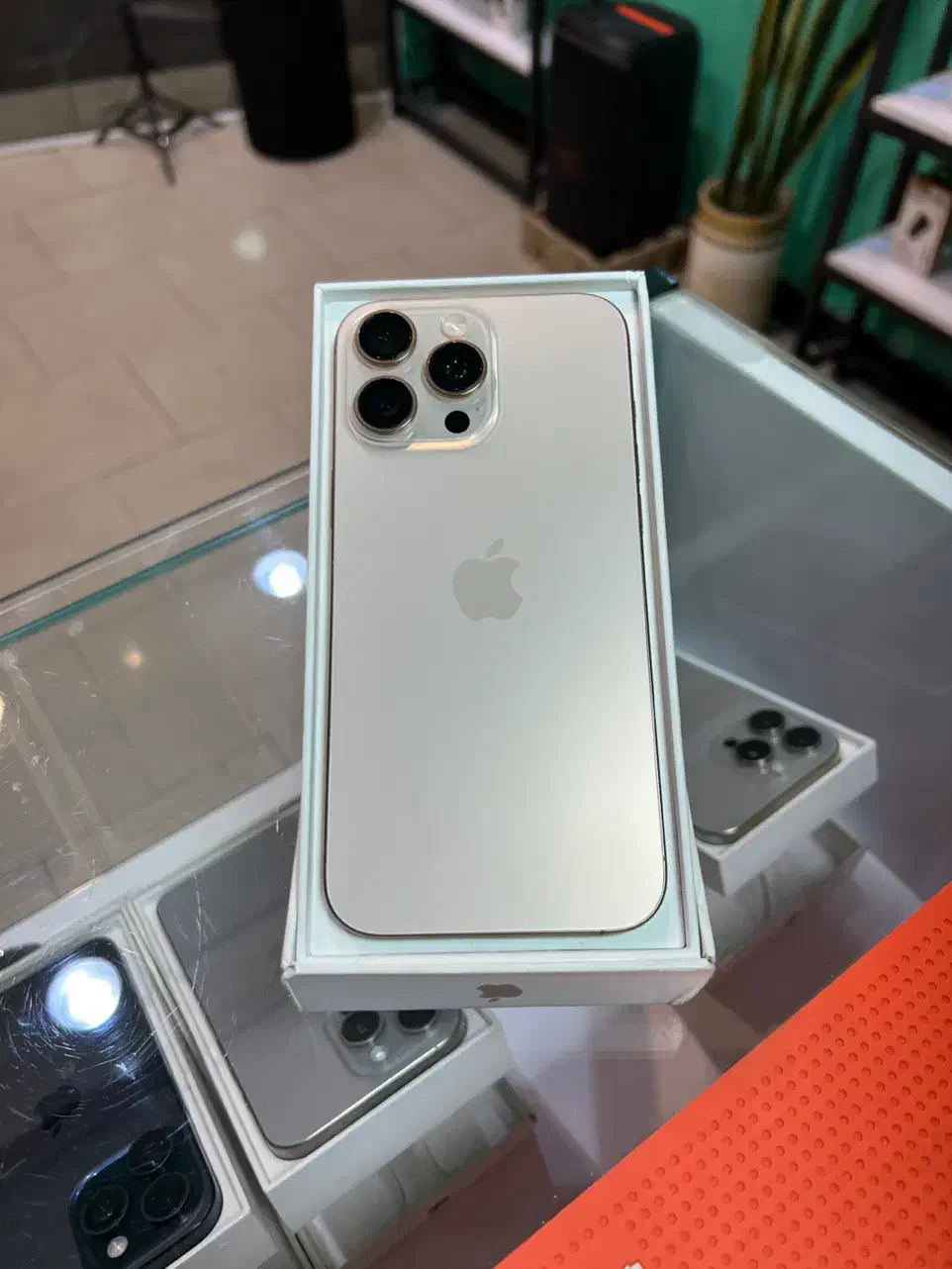 16Promax 256 ZAA Desert Battery92% بارجیستر|موبایل|شاهرود, |دیوار