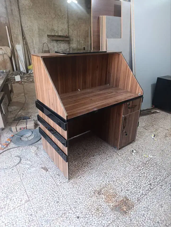 میز و صندلی اداری|مبلمان اداری|اصفهان, لیمجیر|دیوار