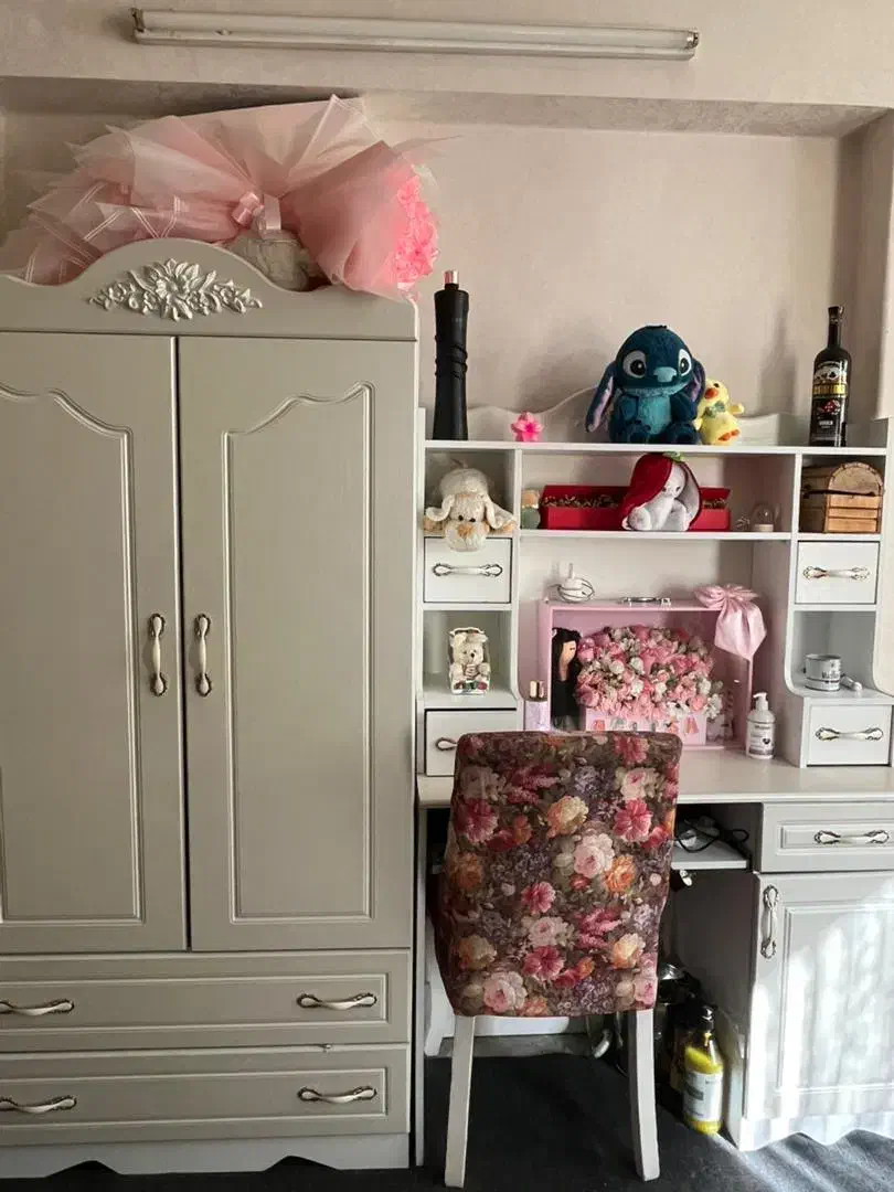 سرویس تخت یکنفره ی نوجوان|تخت و سرویس خواب|تهران, والفجر (افسریه)|دیوار