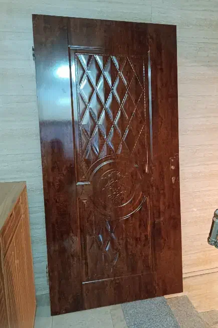 درب چوبی منزل|مصالح و تجهیزات ساختمان|تهران, مسعودیه|دیوار