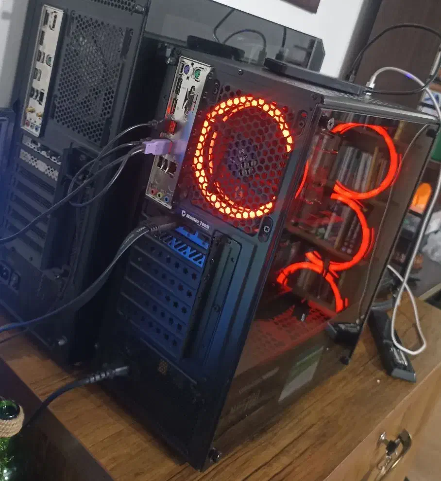 کیس گیمینگ|رایانه رومیزی|ملایر, |دیوار