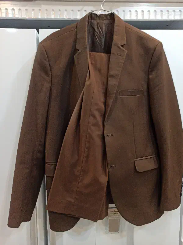 کت و شلوار|لباس|اصفهان, جلالیه|دیوار