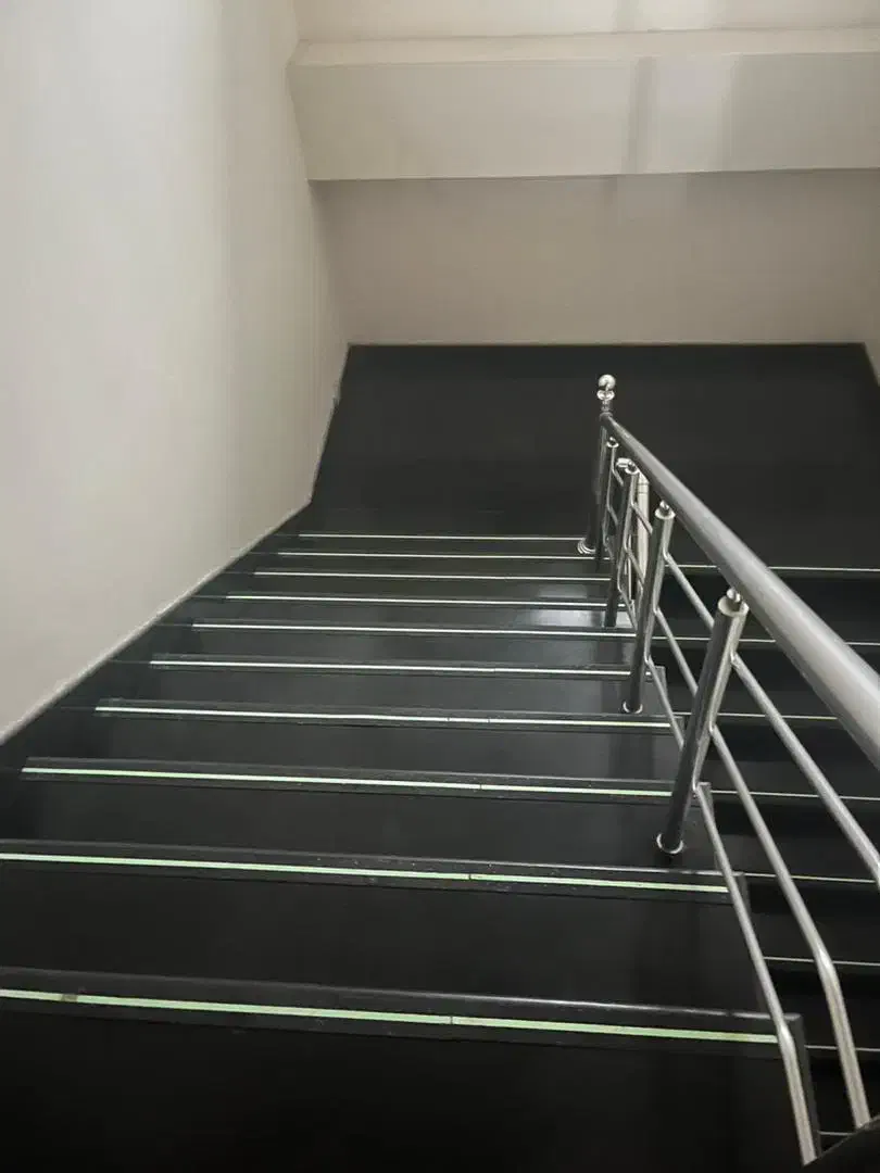 سنگ سابی کف سابی کفسابی سنگسابی. نماشویی.ساب زن|خدمات نظافت|تبریز, |دیوار