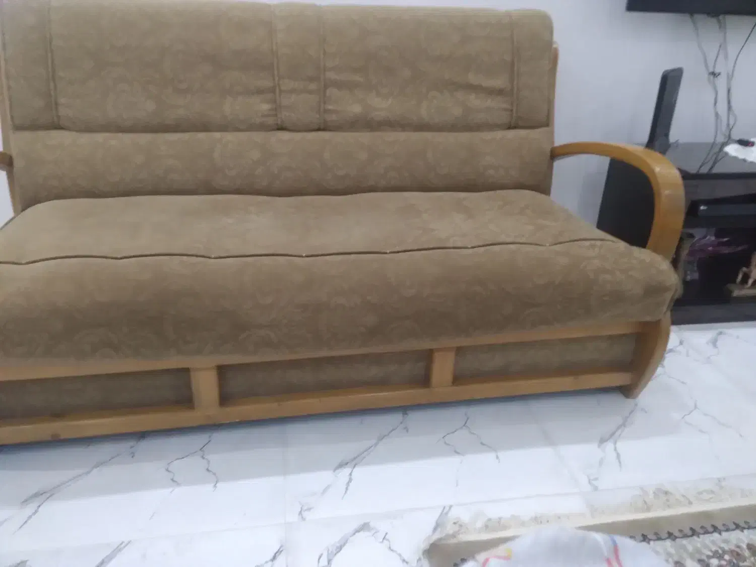 مبل|مبلمان خانگی و میز عسلی|رشت, آزادگان|دیوار