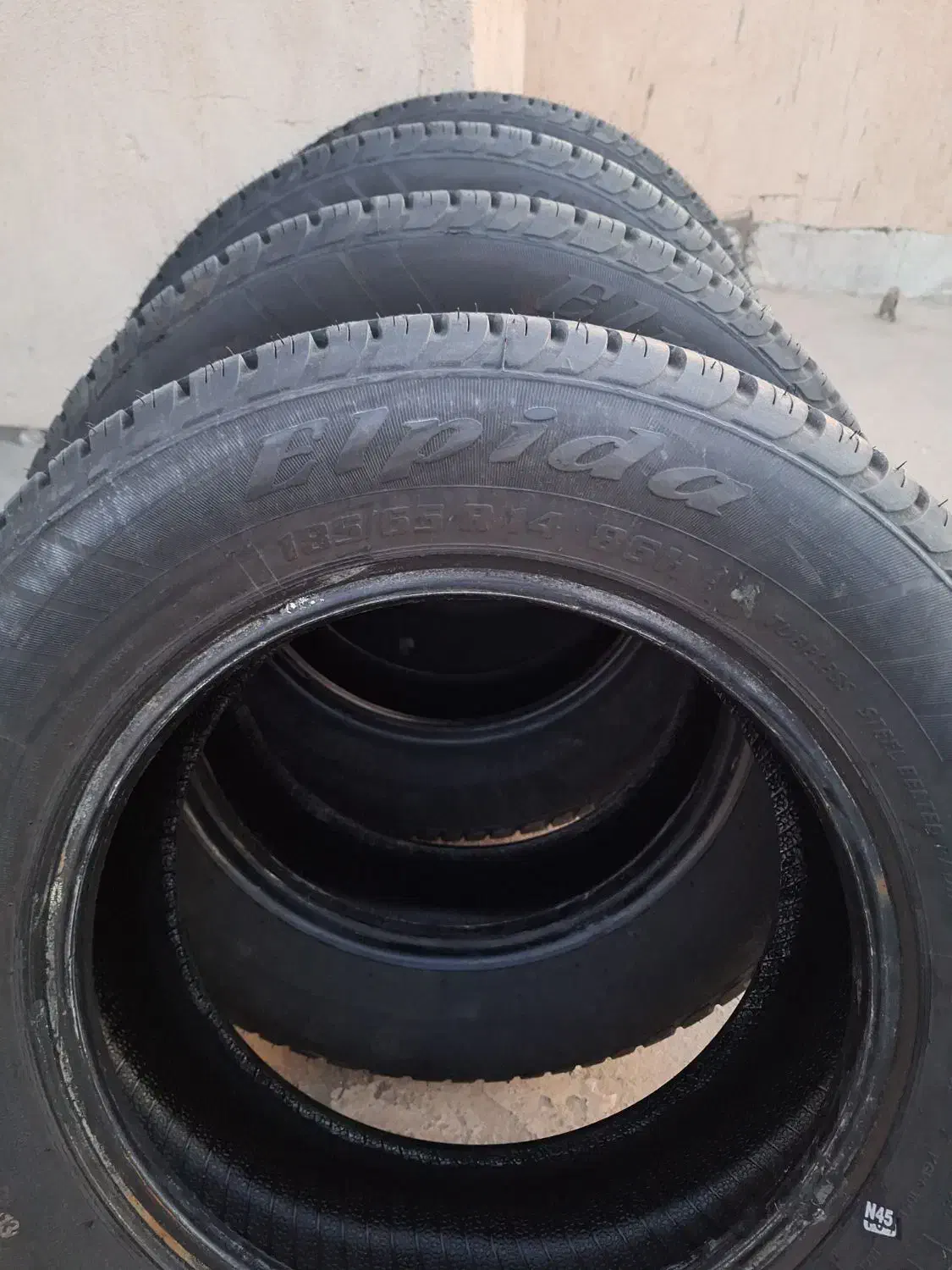 لاستیک کوییک( زیر صفری)|قطعات یدکی و لوازم جانبی|قم, هفت تیر|دیوار