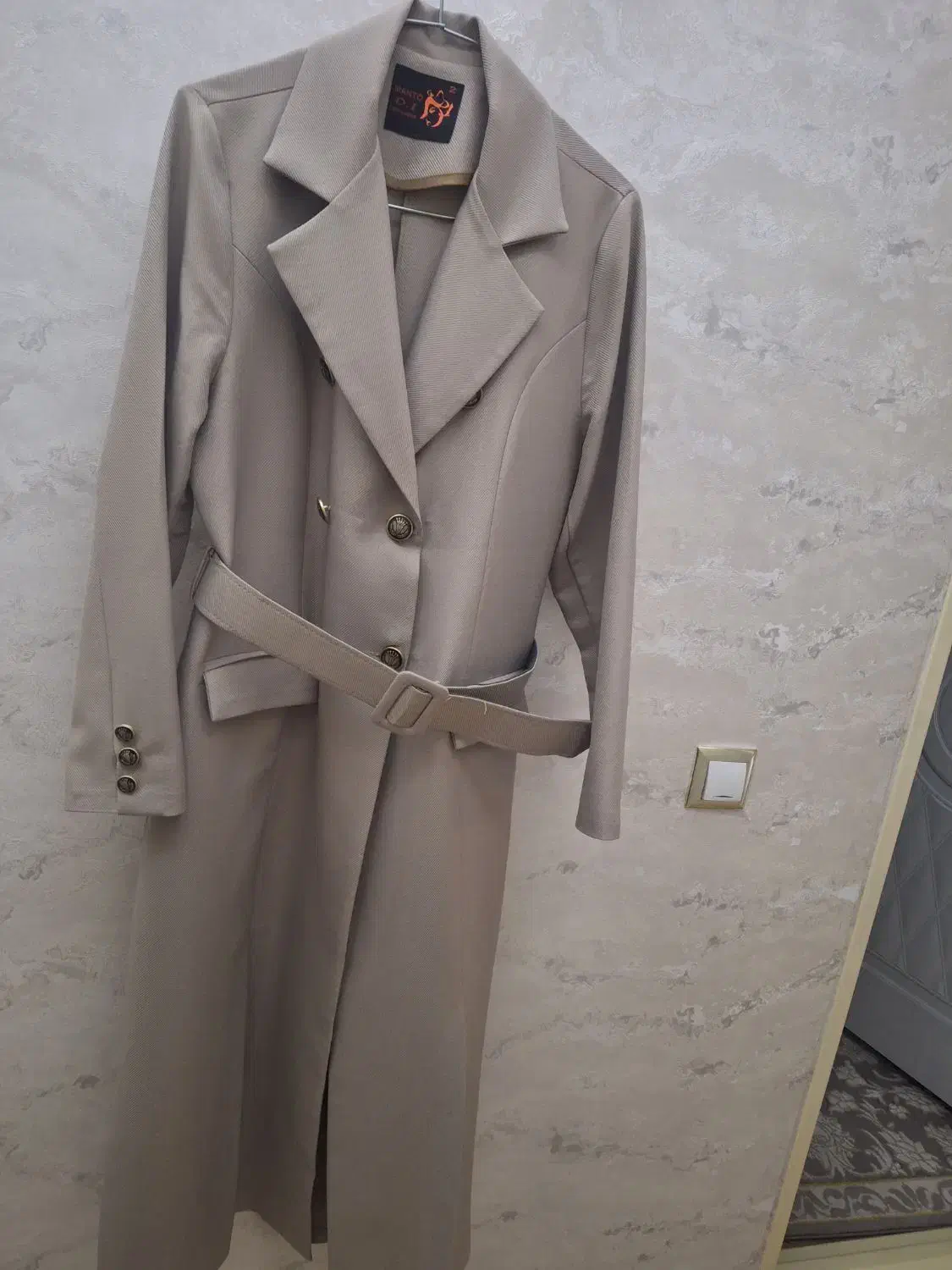 مانتو بلند مجلسی|لباس|هشتگرد, شهرک بعثت|دیوار