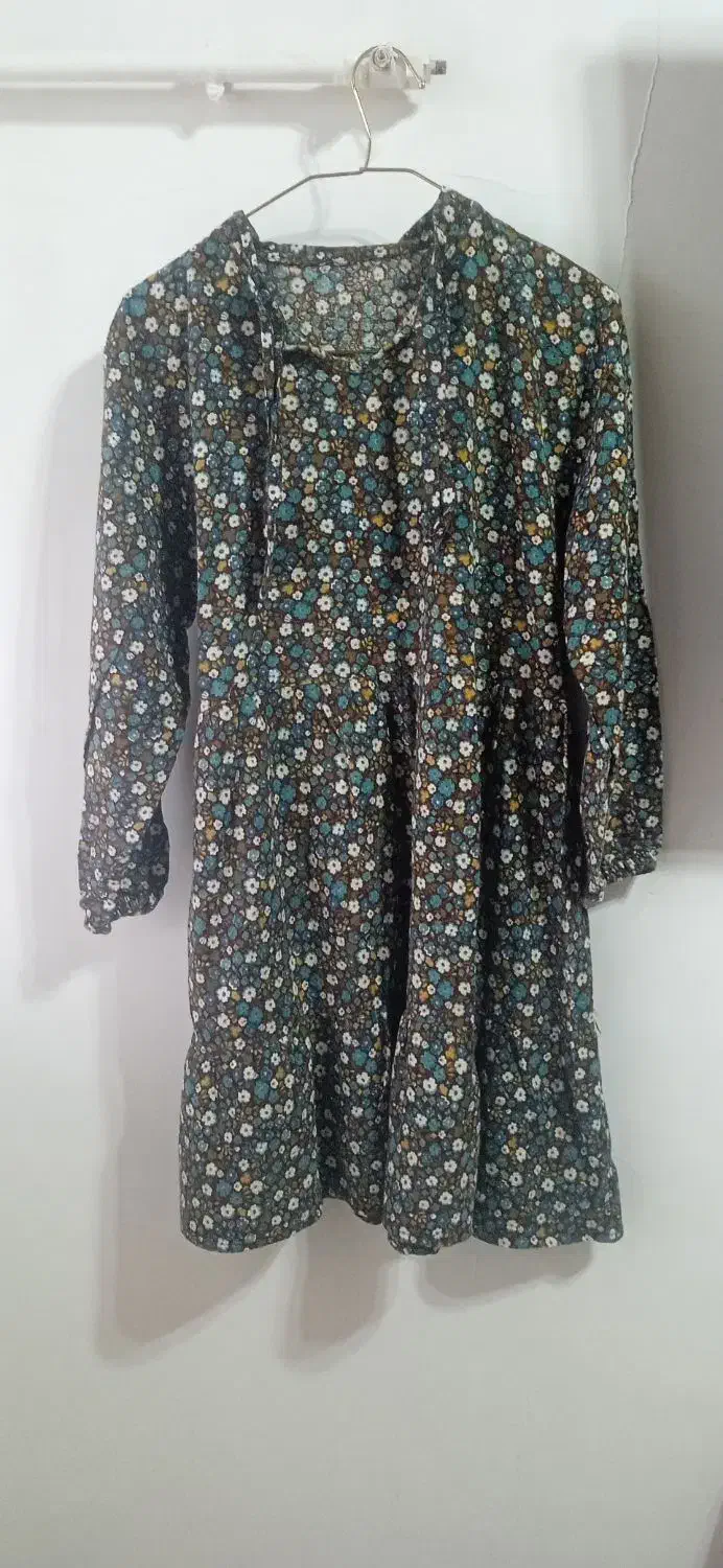 پیراهن مجلسی درحد نو و کاملا سالم|لباس|بندر انزلی, اطبا|دیوار