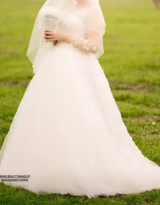 لباس عروس زیبا و تمیز|لباس|مریوان, |دیوار