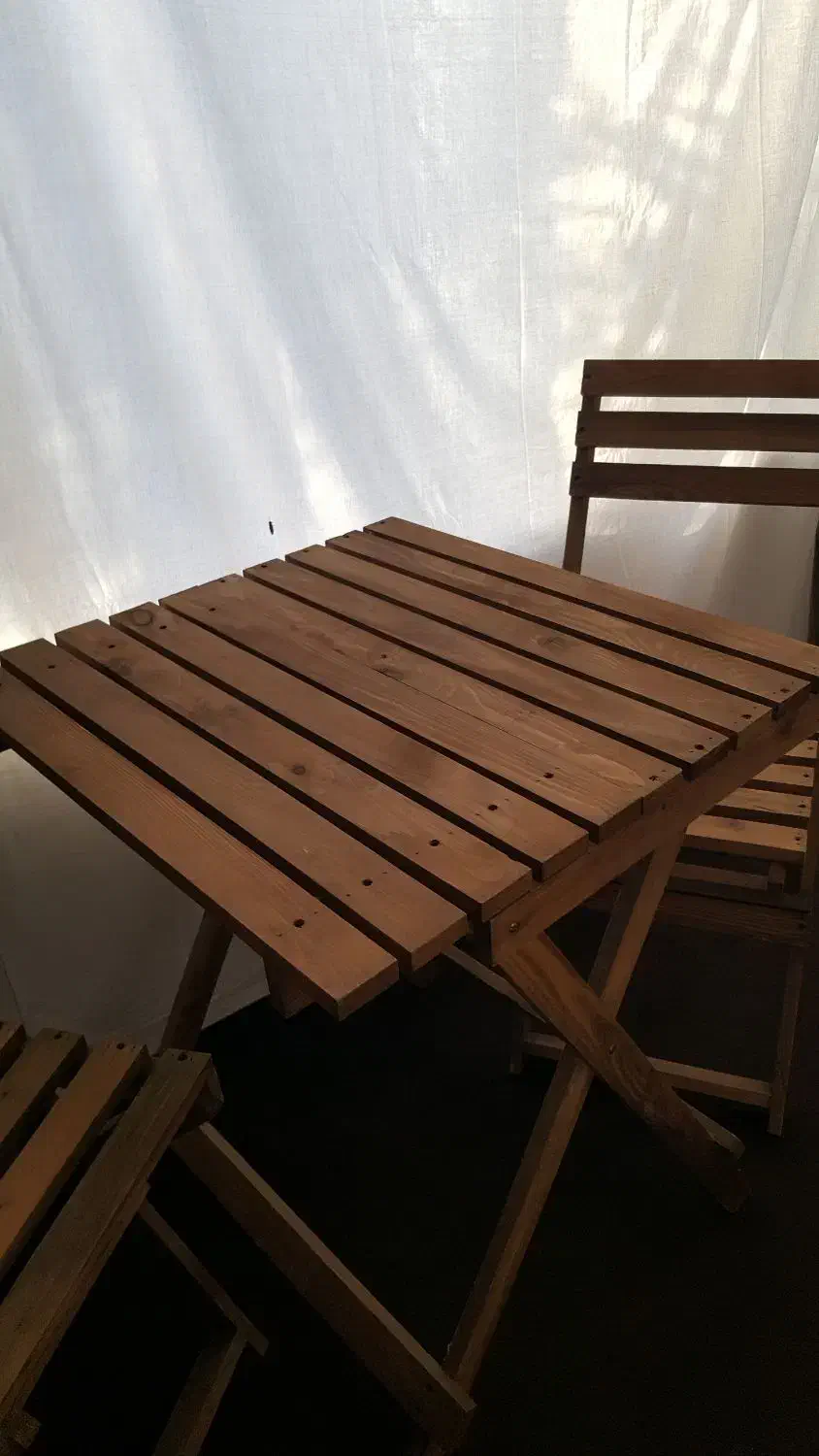 میز دو نفره زیبا|میز و صندلی غذاخوری|رشت, گلسار|دیوار