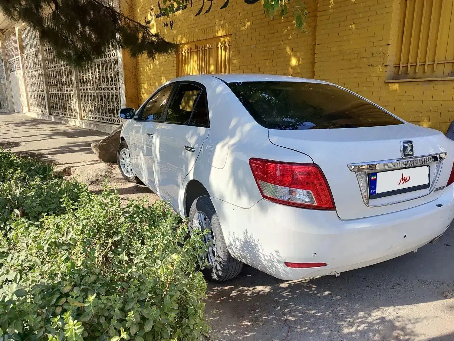 زوتی Z300 وارداتی، مدل ۲۰۱۵|خودرو سواری و وانت|اصفهان, آفاران|دیوار