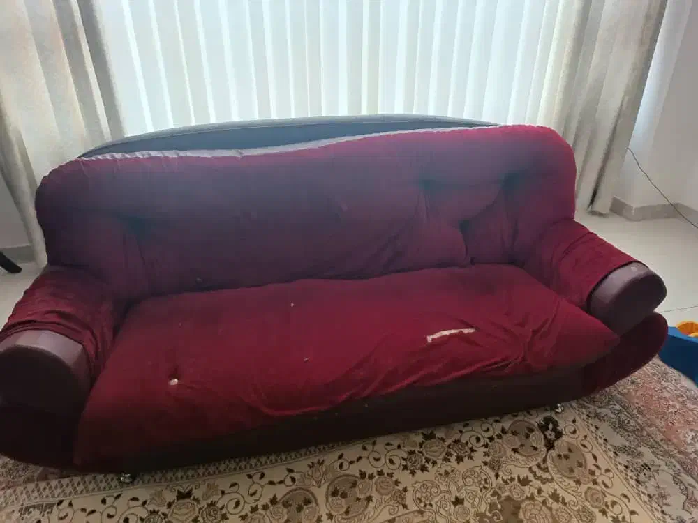 مبل ۷نفره کارکرده|مبلمان خانگی و میز عسلی|رشت, رودباری|دیوار