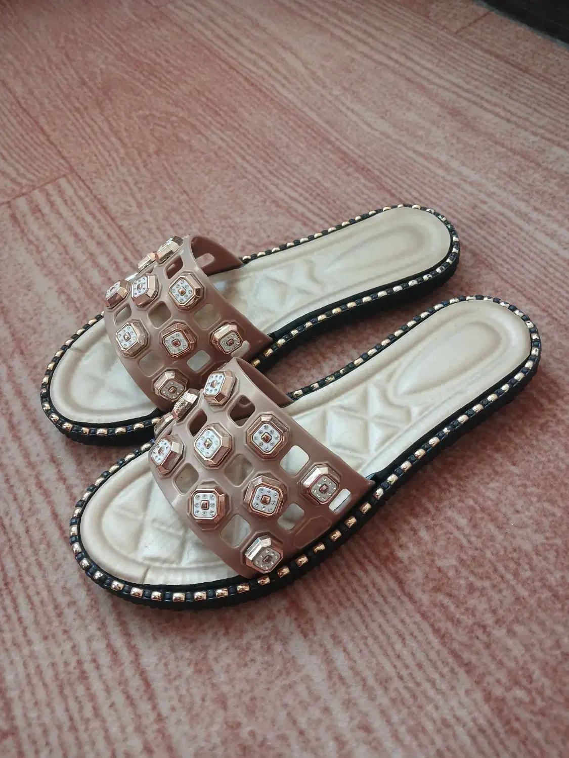 صندل|کیف، کفش، کمربند|ملایر, |دیوار