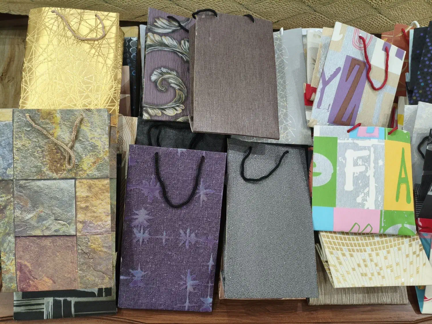 ساک|لوازم التحریر|رشت, رشتیان|دیوار