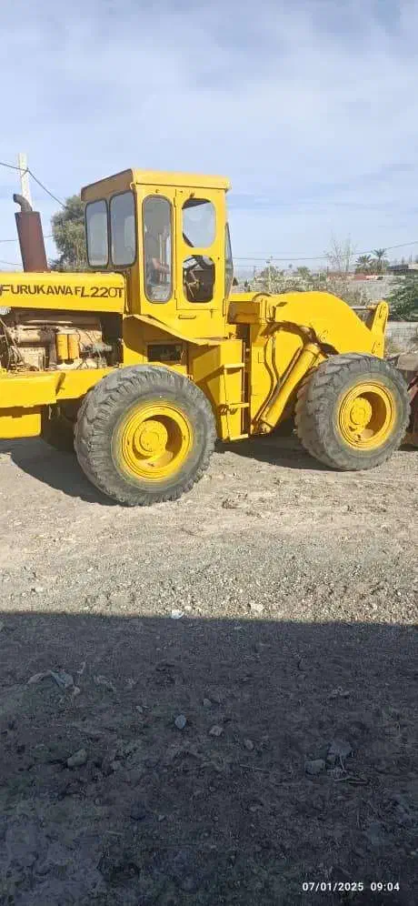 فروش یکدستگاه لودر فوریکاوا|خودرو سنگین|بند زرک, |دیوار