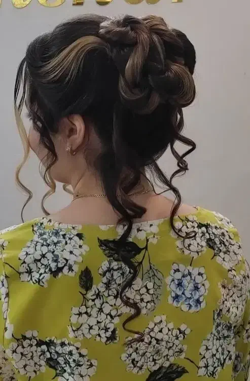 انجام خدمات آرایشگری|خدمات آرایشگری و زیبایی|کنگاور, |دیوار