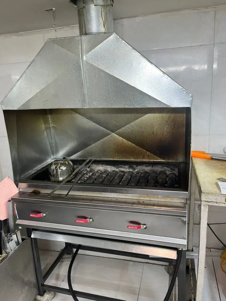 فروش منقل،یخچال و گاز ۴ شعله|اجاق گاز و لوازم برقی پختوپز|تهران, مشیریه|دیوار