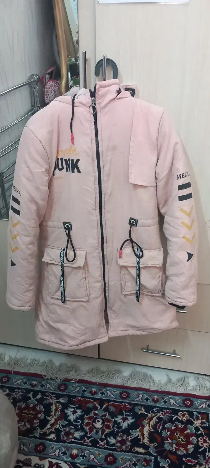 کاپشن دخترانه مناسب تا۱۳سال درحدود سالم وتمیز|کفش و لباس بچه|مشهد, ایثار|دیوار