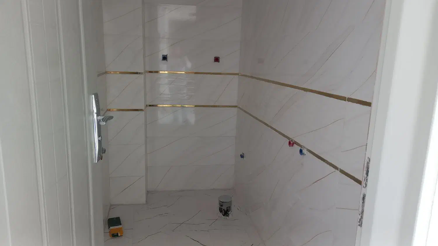 آپارتمان مرکز شهر کلید نخورده|فروش آپارتمان|نمین, |دیوار