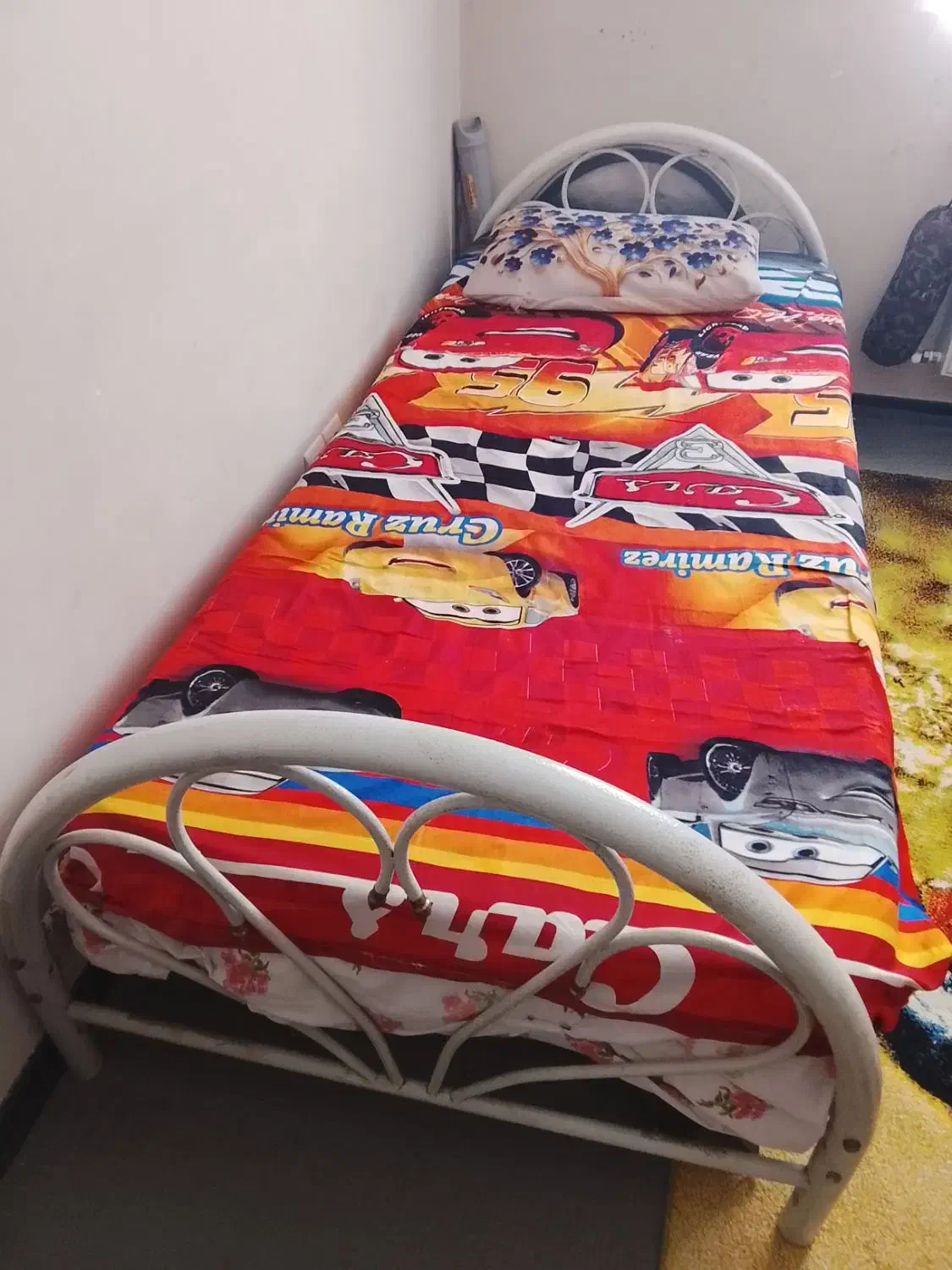 تخت خواب یکنفره|تخت و سرویس خواب|محمدشهر, شهرک پیام (مهرالبرز)|دیوار