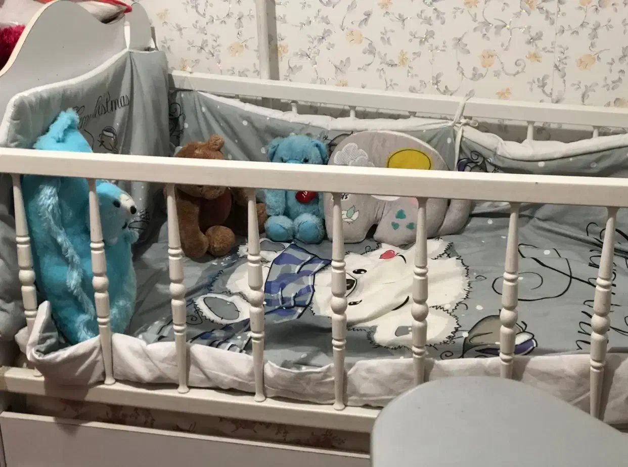 تخت کودک|تخت و صندلی بچه|لنگرود, |دیوار