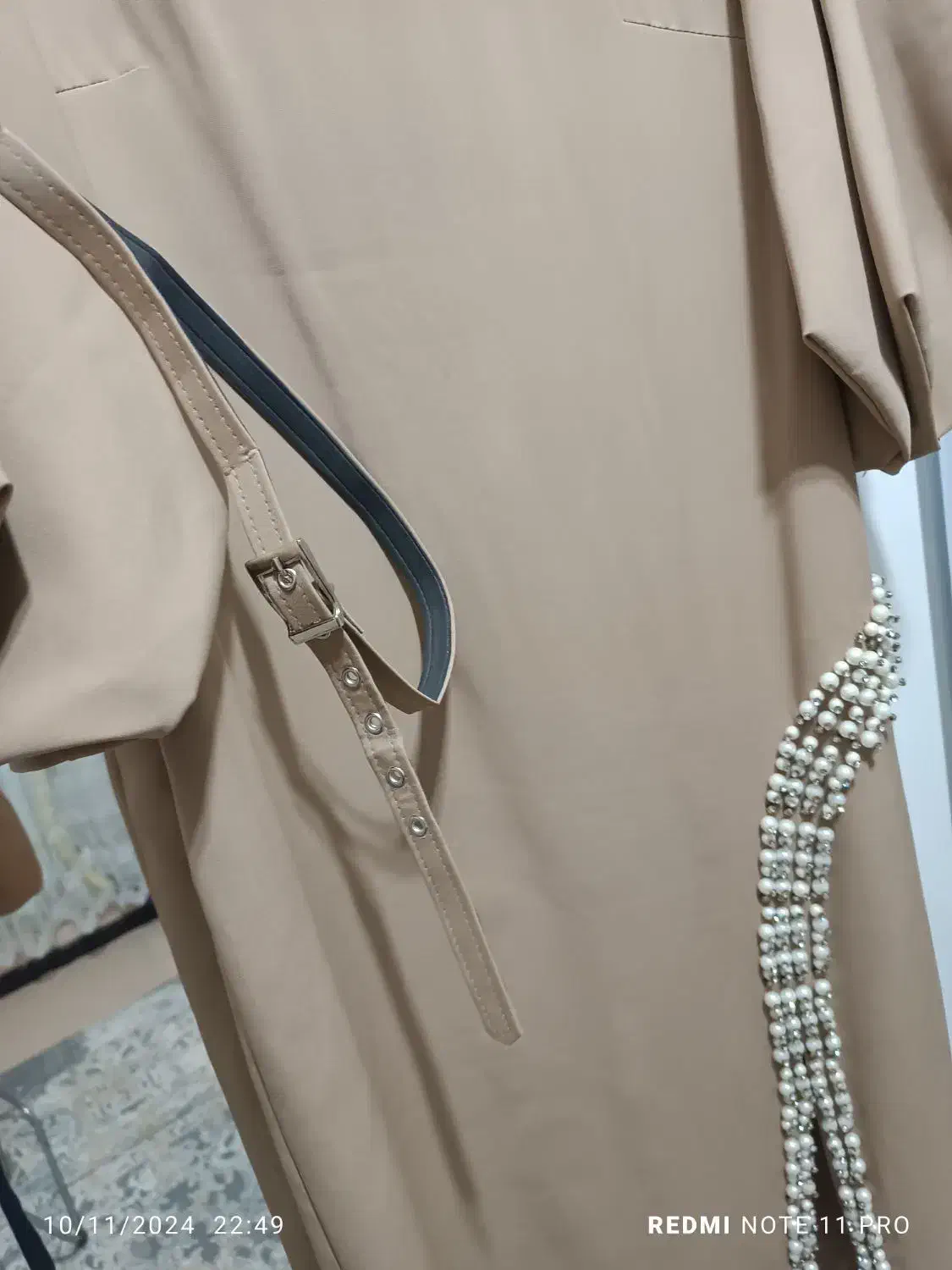 پیراهن مجلسی|لباس|هشتگرد, فاز ۳ مهستان|دیوار