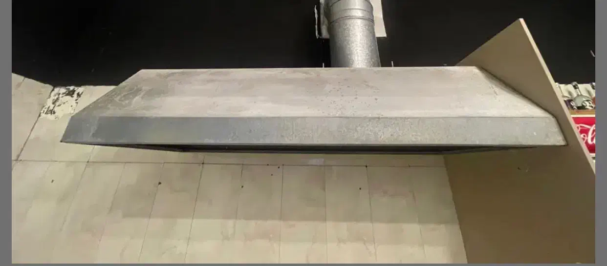 مقداری وسایل خانگی و آشپزخانه|ظروف پختوپز|کیش, |دیوار