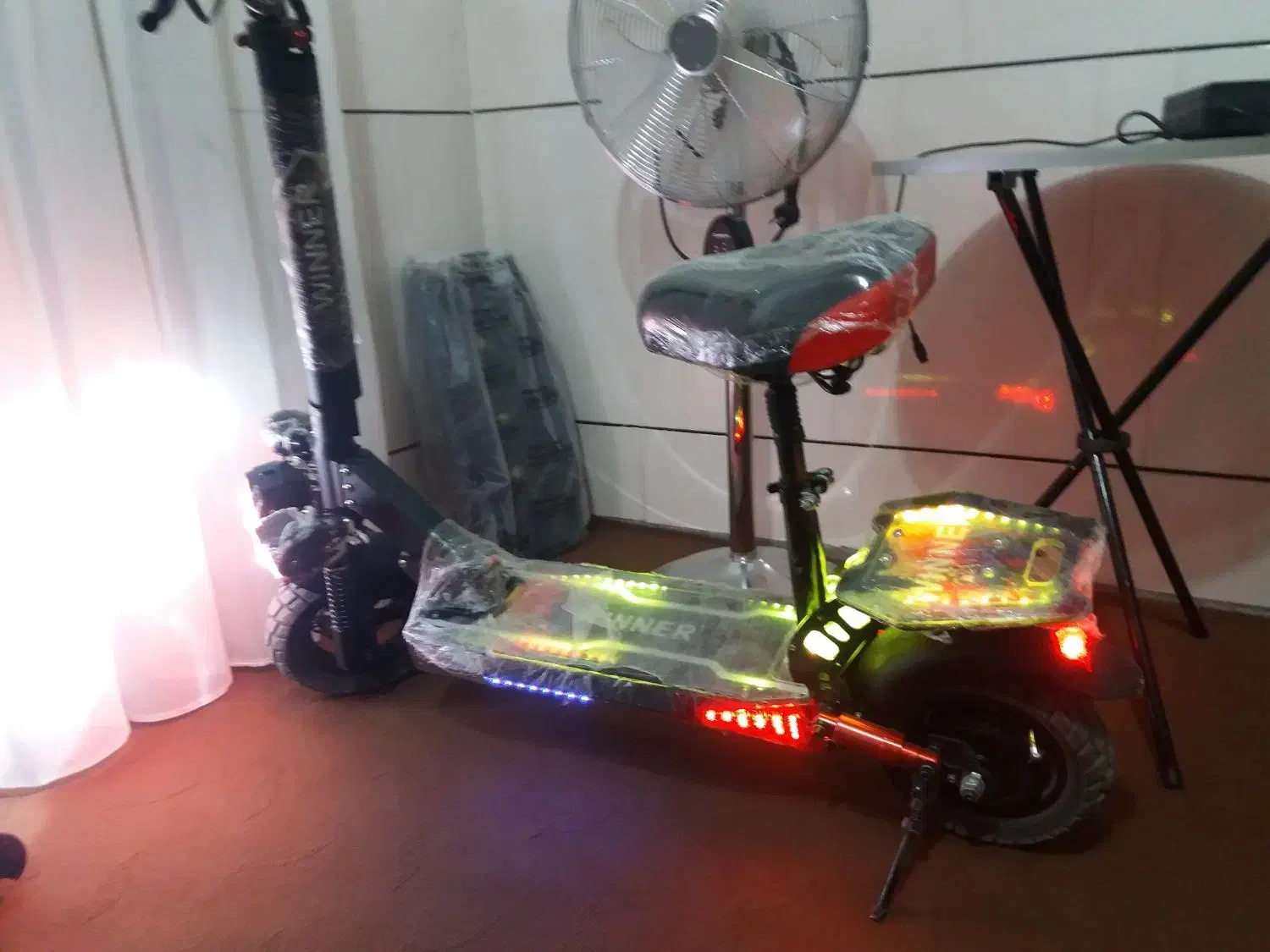 اسکوتربرقی وینر|دوچرخه، اسکیت، اسکوتر|مبارکه, |دیوار