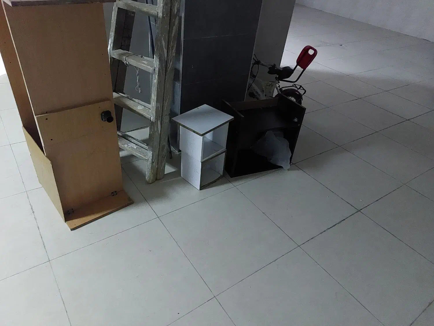 میز فروشندی کار کرده|دفتر کار|سهند, |دیوار