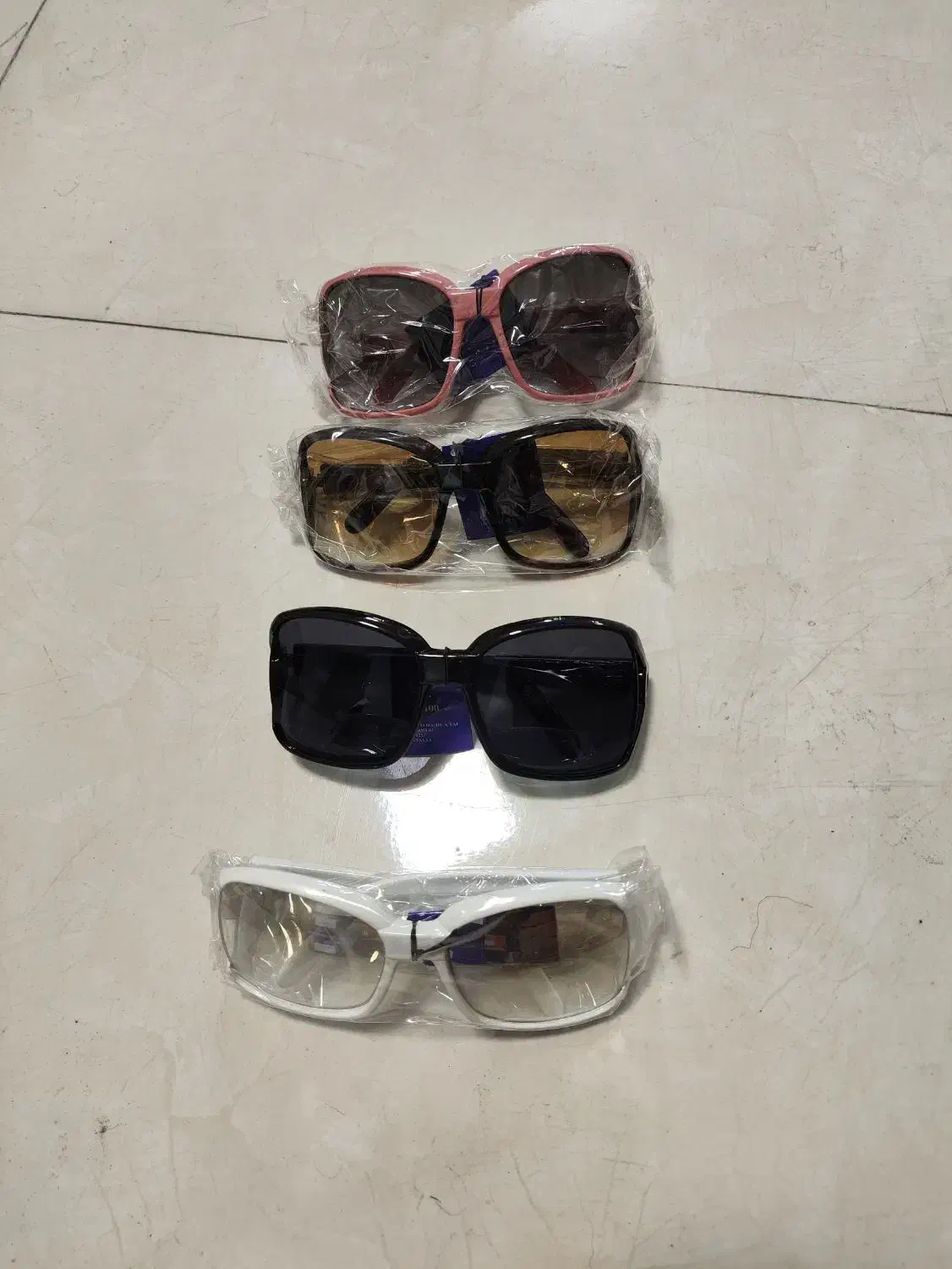 عینک آفتابی زنانه uv400|عمده‌فروشی|کرج, المهدی|دیوار