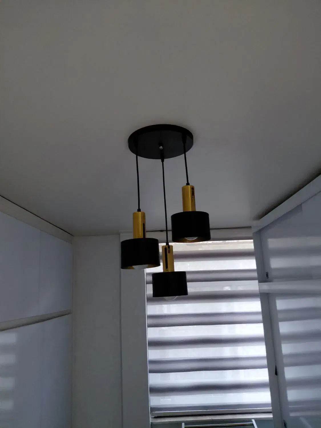 لوستر|لوستر و چراغ آویز|ری, اقدسیه|دیوار