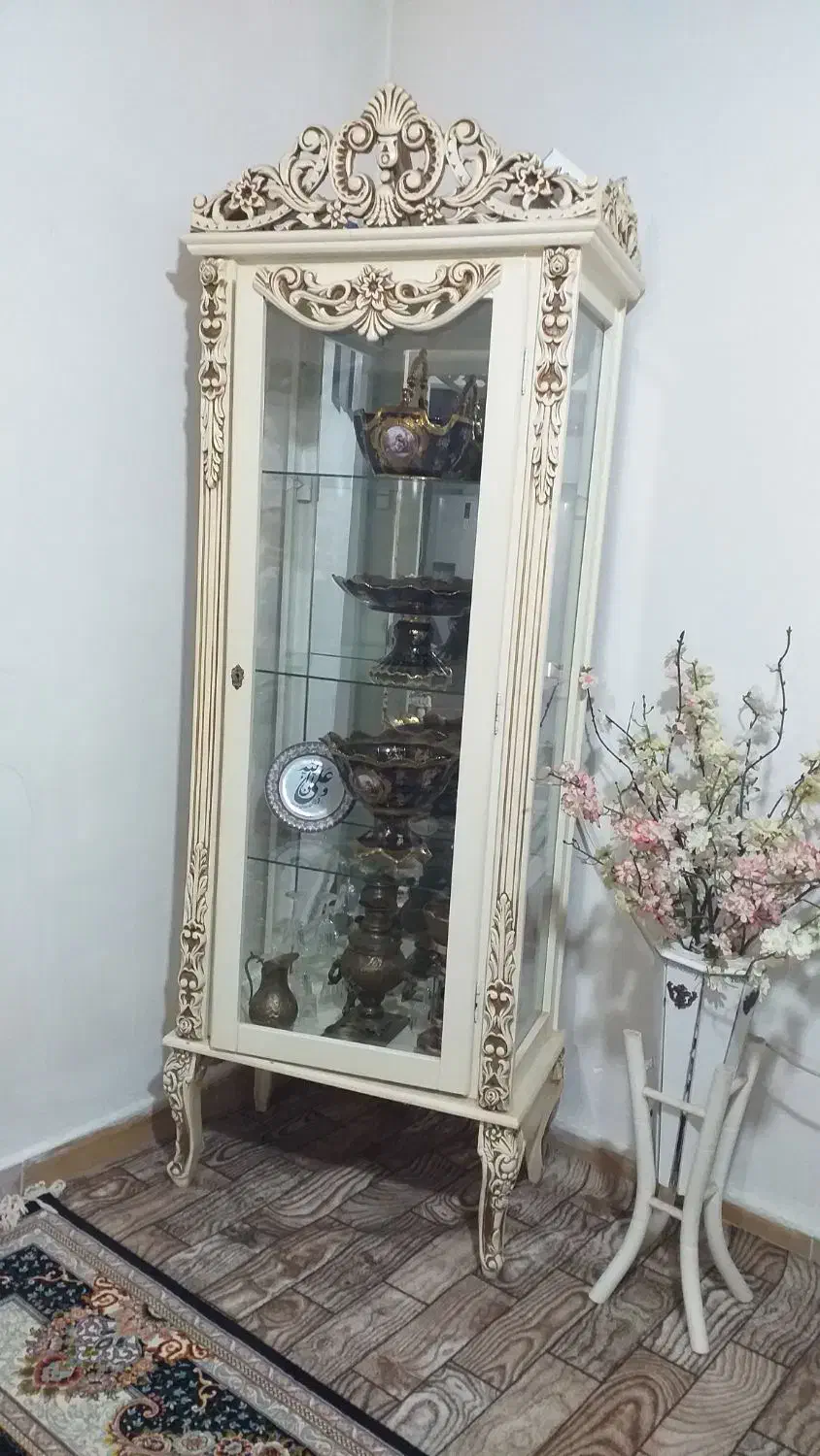 ویترین چوبی تمیزوسالم|بوفه، ویترین، کنسول|بابلسر, |دیوار