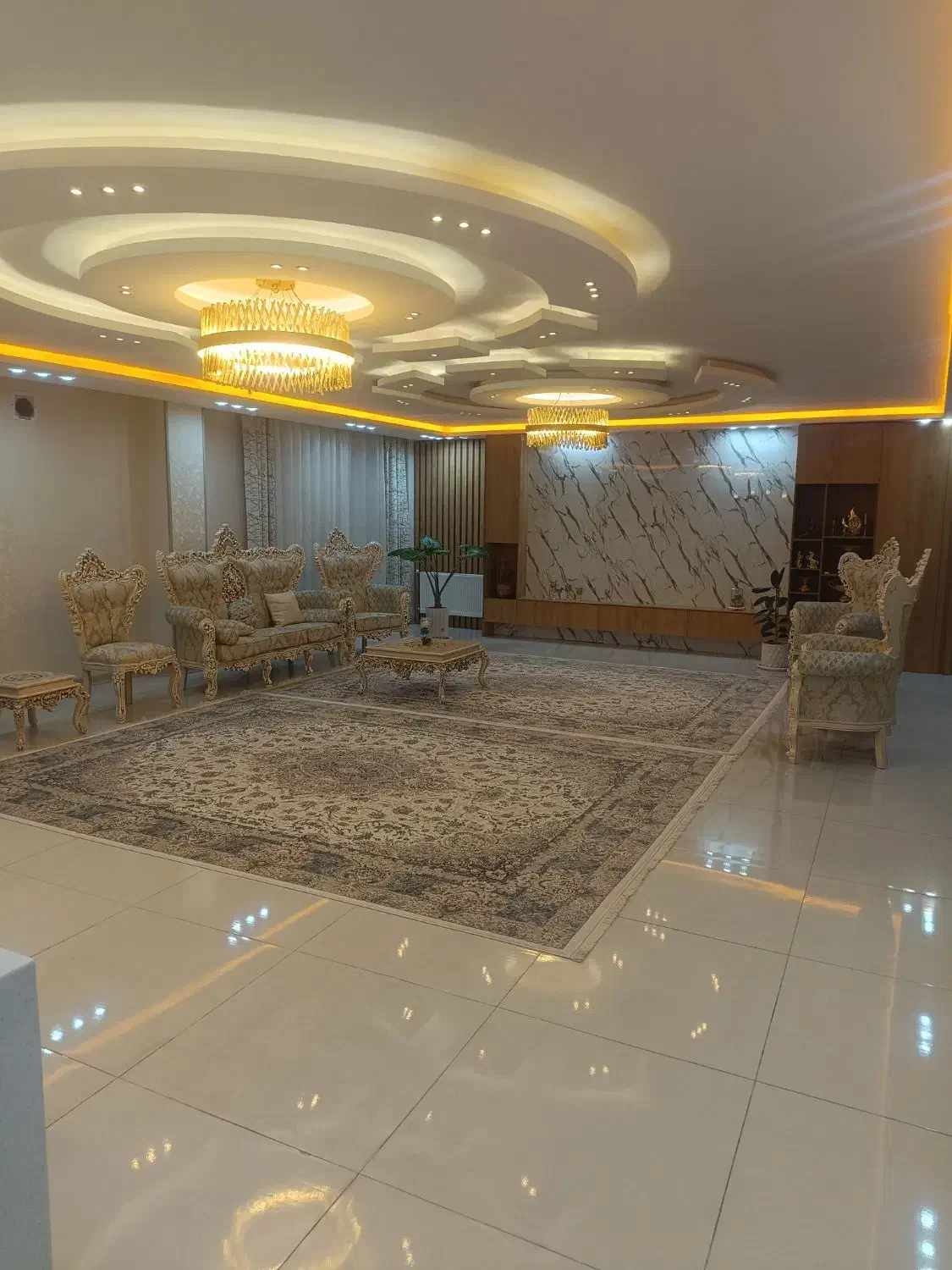 رهن کامل آپارتمان دو خوابه 100متری سفیر شمالی|اجارهٔ آپارتمان|شیراز, سفیرشمالی|دیوار