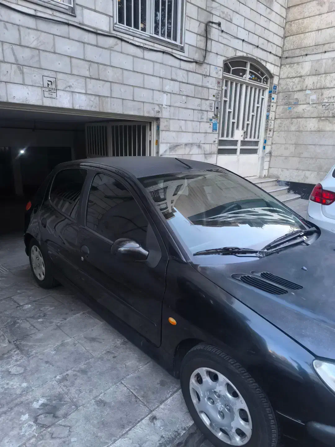 پژو ۲۰۶ تیپ ۲ مدل ۱۳۸۱ با کارشناسی و ضمانت کارنامه|خودرو سواری و وانت|تهران, سید خندان (جلفا)|دیوار