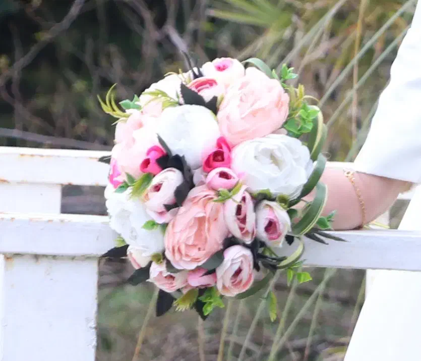 دسته گل پیونی|گل مصنوعی|رشت, معلولین|دیوار